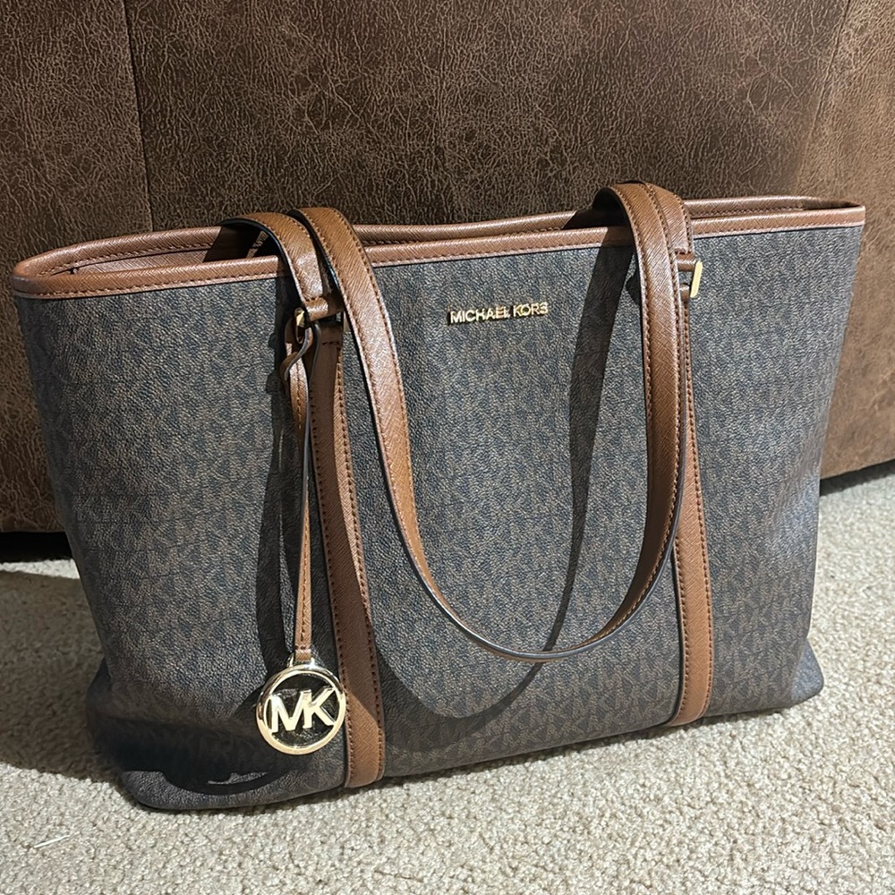 Michael Kors xl Tote NWOT